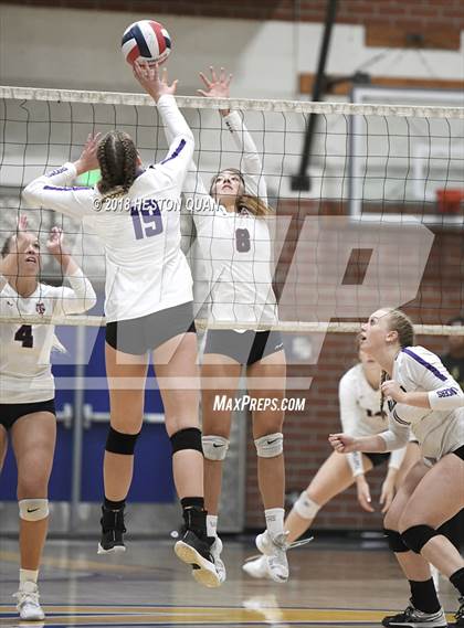 Thumbnail 1 in St. Margaret's vs. Carlsbad (Dave Mohs Tournament) photogallery.