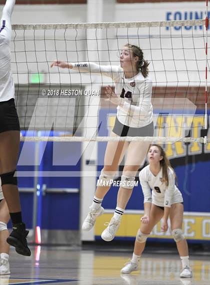 Thumbnail 1 in St. Margaret's vs. Carlsbad (Dave Mohs Tournament) photogallery.
