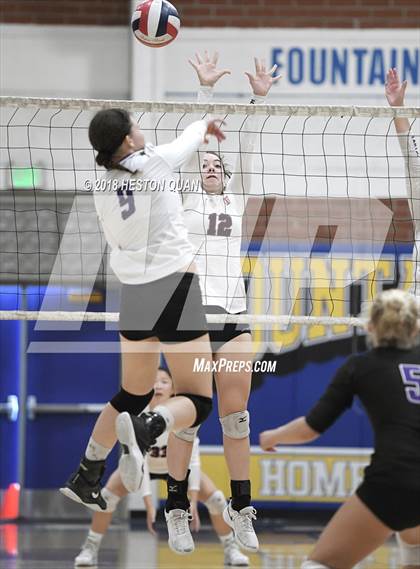 Thumbnail 3 in St. Margaret's vs. Carlsbad (Dave Mohs Tournament) photogallery.