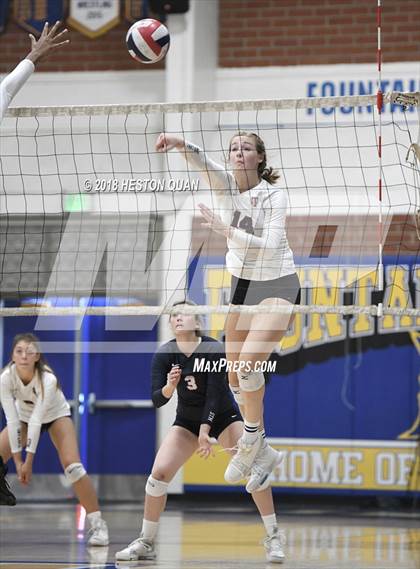 Thumbnail 1 in St. Margaret's vs. Carlsbad (Dave Mohs Tournament) photogallery.