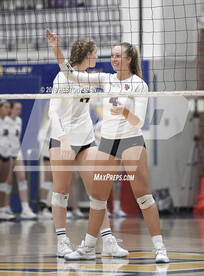 Thumbnail 2 in St. Margaret's vs. Carlsbad (Dave Mohs Tournament) photogallery.