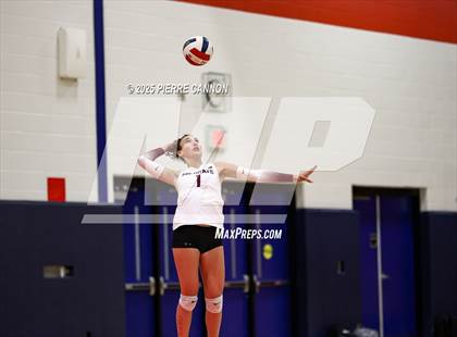 Thumbnail 1 in Mountain View vs Patriot (VHSL Class 6 Regional Semifinals) photogallery.