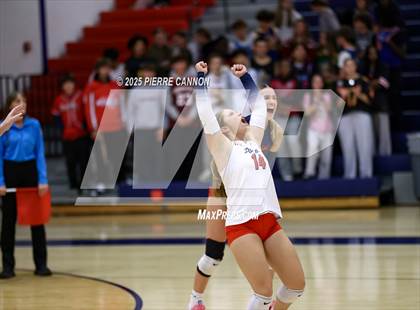 Thumbnail 2 in Mountain View vs Patriot (VHSL Class 6 Regional Semifinals) photogallery.