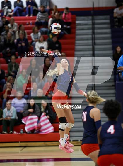 Thumbnail 2 in Mountain View vs Patriot (VHSL Class 6 Regional Semifinals) photogallery.