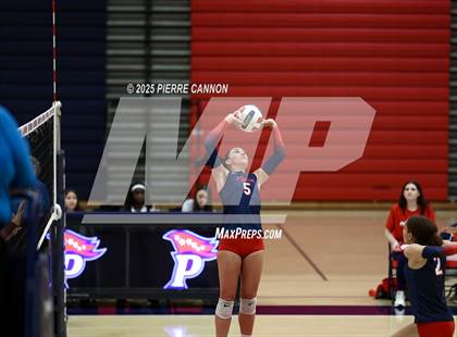 Thumbnail 1 in Mountain View vs Patriot (VHSL Class 6 Regional Semifinals) photogallery.