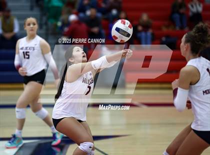 Thumbnail 2 in Mountain View vs Patriot (VHSL Class 6 Regional Semifinals) photogallery.
