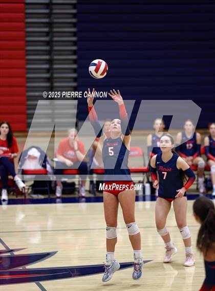 Thumbnail 1 in Mountain View vs Patriot (VHSL Class 6 Regional Semifinals) photogallery.