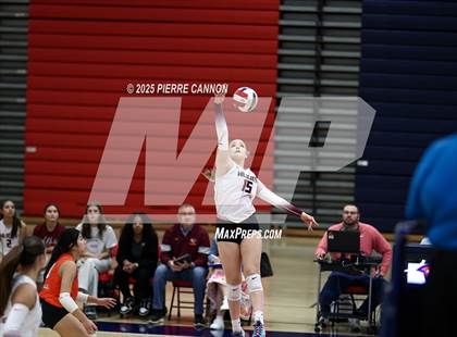 Thumbnail 3 in Mountain View vs Patriot (VHSL Class 6 Regional Semifinals) photogallery.