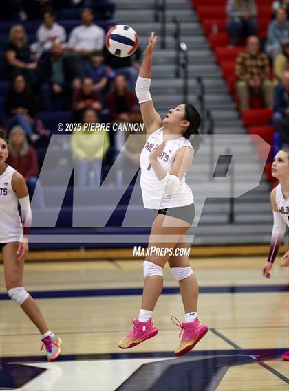 Thumbnail 2 in Mountain View vs Patriot (VHSL Class 6 Regional Semifinals) photogallery.