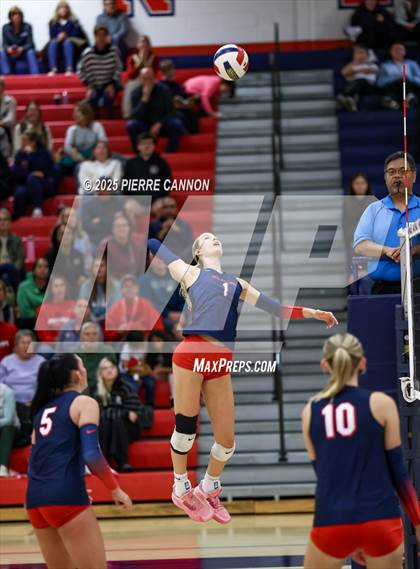 Thumbnail 3 in Mountain View vs Patriot (VHSL Class 6 Regional Semifinals) photogallery.