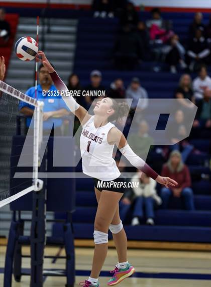 Thumbnail 2 in Mountain View vs Patriot (VHSL Class 6 Regional Semifinals) photogallery.