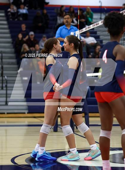 Thumbnail 1 in Mountain View vs Patriot (VHSL Class 6 Regional Semifinals) photogallery.