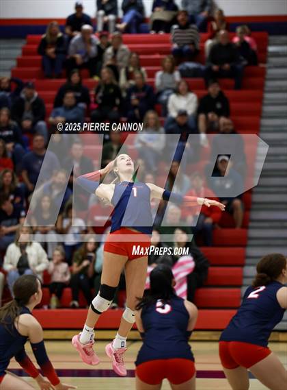 Thumbnail 1 in Mountain View vs Patriot (VHSL Class 6 Regional Semifinals) photogallery.