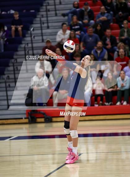 Thumbnail 3 in Mountain View vs Patriot (VHSL Class 6 Regional Semifinals) photogallery.