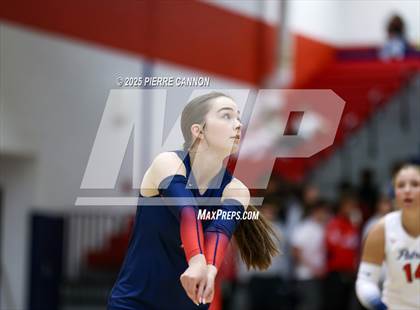 Thumbnail 2 in Mountain View vs Patriot (VHSL Class 6 Regional Semifinals) photogallery.