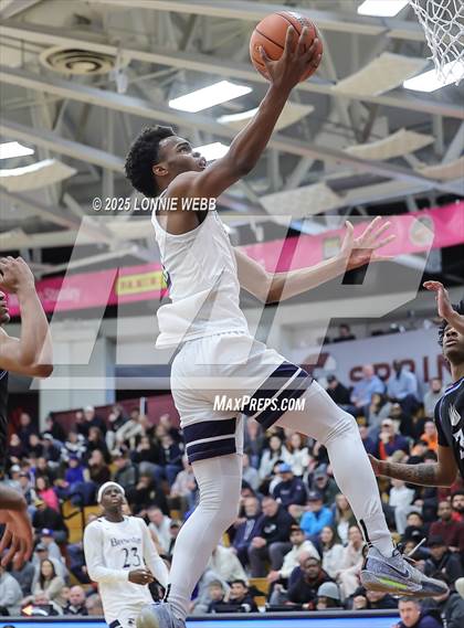 Thumbnail 2 in Brewster Academy National vs. IMG Academy (Army National Guard Hoophall Classic) photogallery.