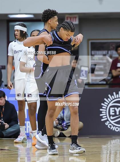 Thumbnail 3 in Brewster Academy National vs. IMG Academy (Army National Guard Hoophall Classic) photogallery.