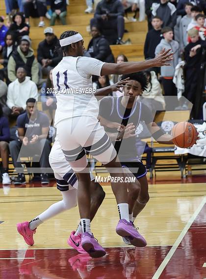 Thumbnail 2 in Brewster Academy National vs. IMG Academy (Army National Guard Hoophall Classic) photogallery.