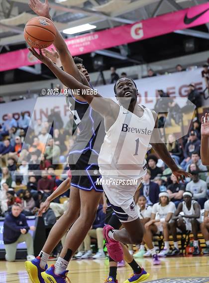 Thumbnail 3 in Brewster Academy National vs. IMG Academy (Army National Guard Hoophall Classic) photogallery.