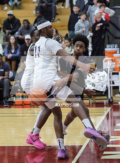 Thumbnail 3 in Brewster Academy National vs. IMG Academy (Army National Guard Hoophall Classic) photogallery.