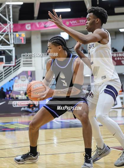 Thumbnail 3 in Brewster Academy National vs. IMG Academy (Army National Guard Hoophall Classic) photogallery.