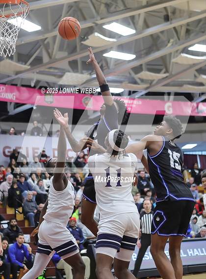 Thumbnail 1 in Brewster Academy National vs. IMG Academy (Army National Guard Hoophall Classic) photogallery.