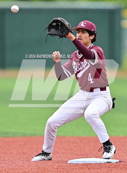 Thumbnail 3 in Cathedral vs. Lawrence Central (IHSAA 4A Section 10 Semifinal)  photogallery.