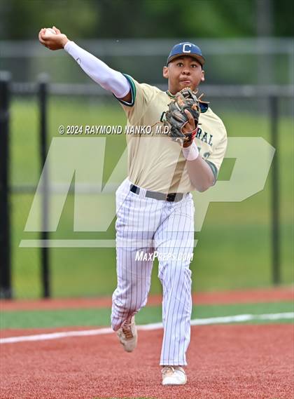 Thumbnail 2 in Cathedral vs. Lawrence Central (IHSAA 4A Section 10 Semifinal)  photogallery.