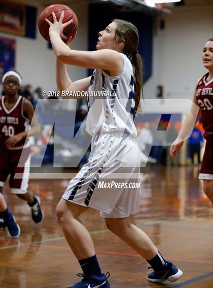 Thumbnail 3 in Maplesville vs Jemison (Chilton County Tournament) photogallery.
