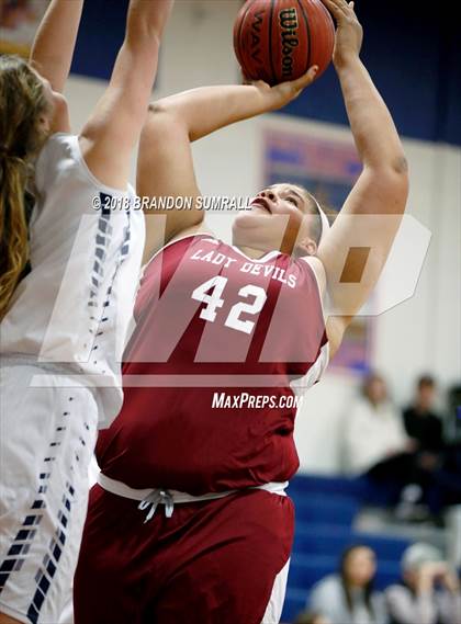 Thumbnail 3 in Maplesville vs Jemison (Chilton County Tournament) photogallery.