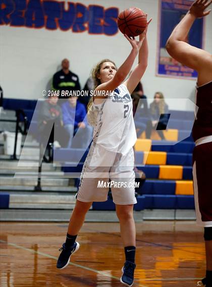 Thumbnail 1 in Maplesville vs Jemison (Chilton County Tournament) photogallery.