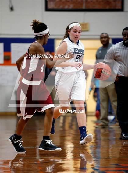 Thumbnail 1 in Maplesville vs Jemison (Chilton County Tournament) photogallery.