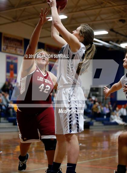 Thumbnail 1 in Maplesville vs Jemison (Chilton County Tournament) photogallery.