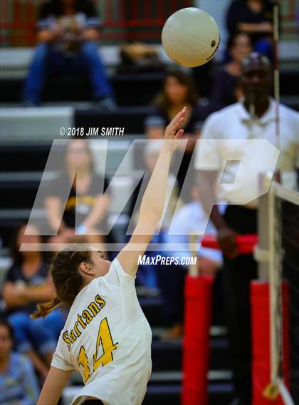 Thumbnail 3 in St. Pius X @ Albuquerque Academy photogallery.