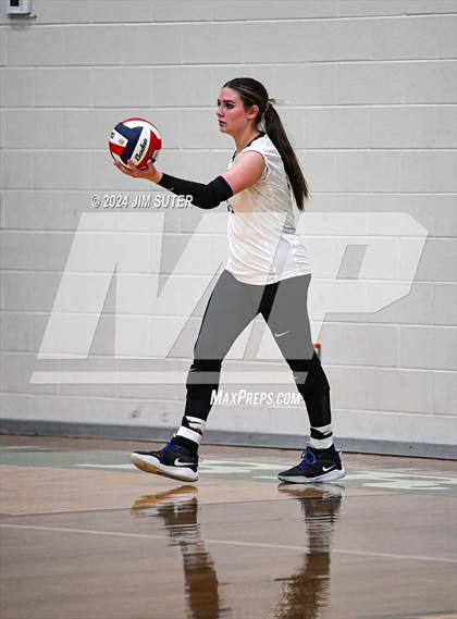 Thumbnail 1 in McMullen County vs Richards (UIL Volleyball 1A Region III Semifinal) photogallery.