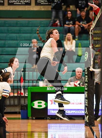 Thumbnail 2 in McMullen County vs Richards (UIL Volleyball 1A Region III Semifinal) photogallery.