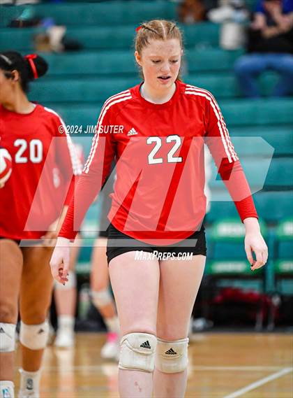 Thumbnail 2 in McMullen County vs Richards (UIL Volleyball 1A Region III Semifinal) photogallery.