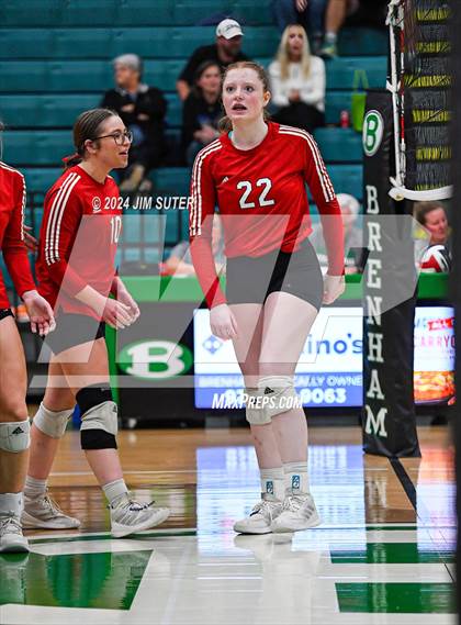 Thumbnail 2 in McMullen County vs Richards (UIL Volleyball 1A Region III Semifinal) photogallery.