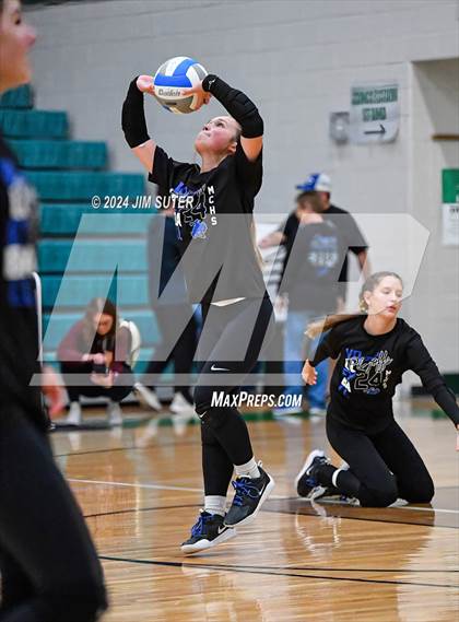 Thumbnail 2 in McMullen County vs Richards (UIL Volleyball 1A Region III Semifinal) photogallery.