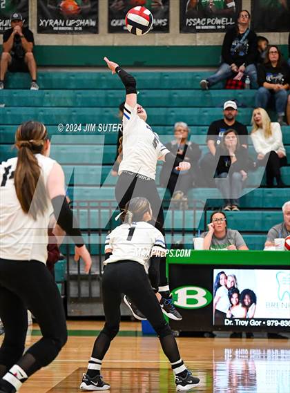 Thumbnail 1 in McMullen County vs Richards (UIL Volleyball 1A Region III Semifinal) photogallery.