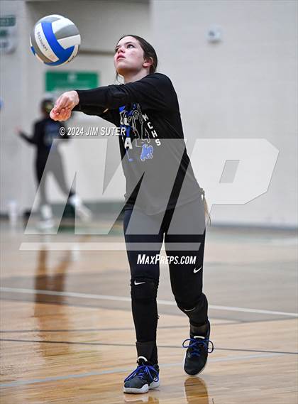 Thumbnail 2 in McMullen County vs Richards (UIL Volleyball 1A Region III Semifinal) photogallery.