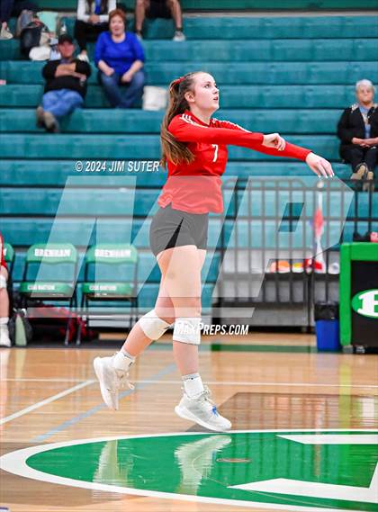 Thumbnail 2 in McMullen County vs Richards (UIL Volleyball 1A Region III Semifinal) photogallery.