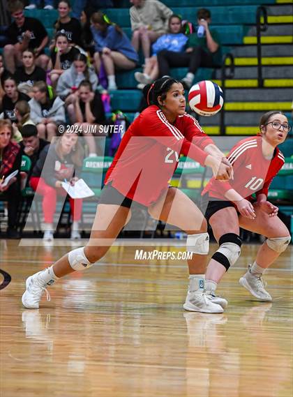 Thumbnail 1 in McMullen County vs Richards (UIL Volleyball 1A Region III Semifinal) photogallery.