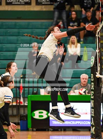 Thumbnail 1 in McMullen County vs Richards (UIL Volleyball 1A Region III Semifinal) photogallery.
