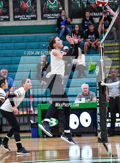Thumbnail 1 in McMullen County vs Richards (UIL Volleyball 1A Region III Semifinal) photogallery.