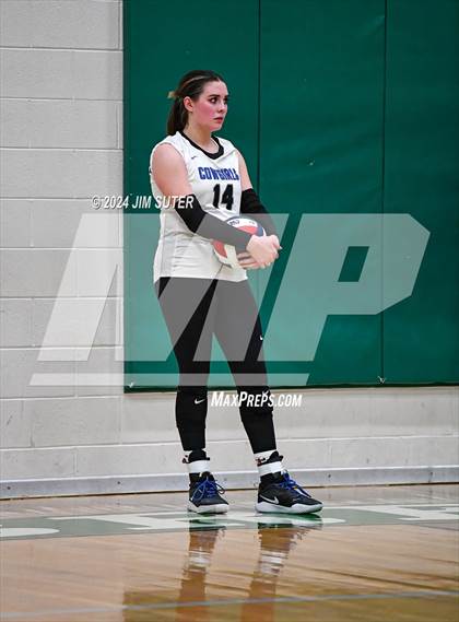 Thumbnail 2 in McMullen County vs Richards (UIL Volleyball 1A Region III Semifinal) photogallery.