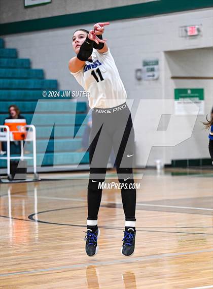 Thumbnail 3 in McMullen County vs Richards (UIL Volleyball 1A Region III Semifinal) photogallery.
