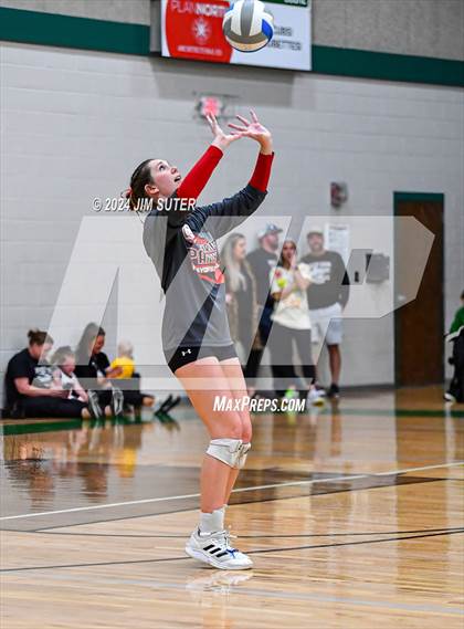 Thumbnail 3 in McMullen County vs Richards (UIL Volleyball 1A Region III Semifinal) photogallery.