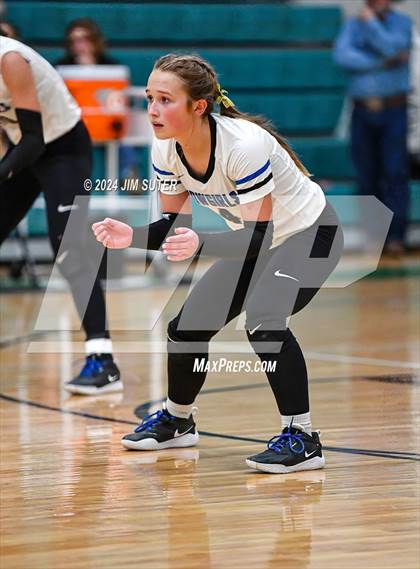 Thumbnail 3 in McMullen County vs Richards (UIL Volleyball 1A Region III Semifinal) photogallery.