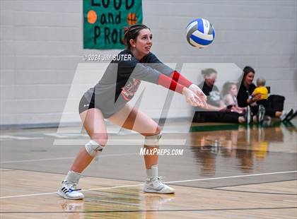 Thumbnail 2 in McMullen County vs Richards (UIL Volleyball 1A Region III Semifinal) photogallery.